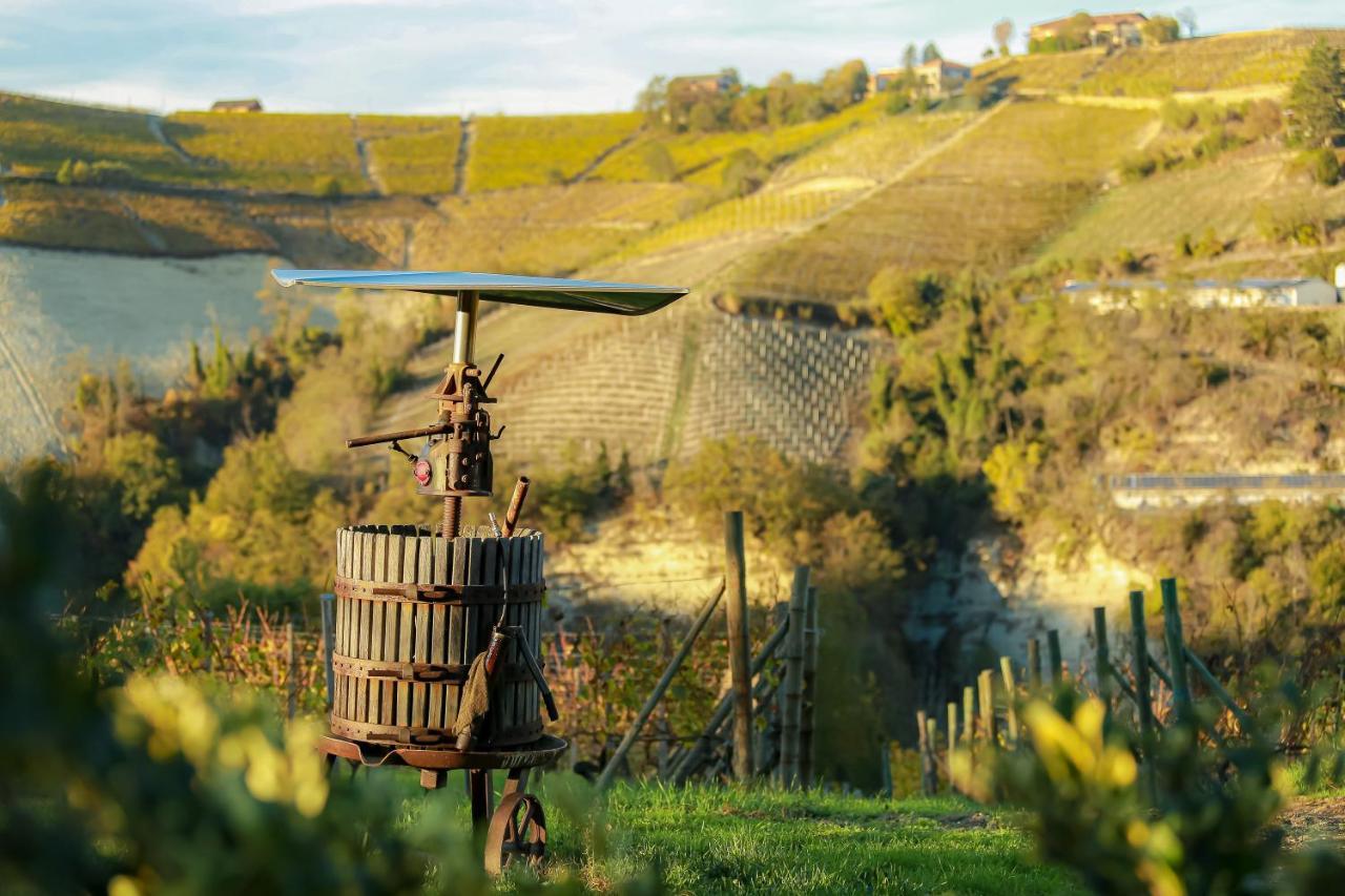 Cadgal - Tenuta Valdivilla Santo Stefano Belbo Buitenkant foto